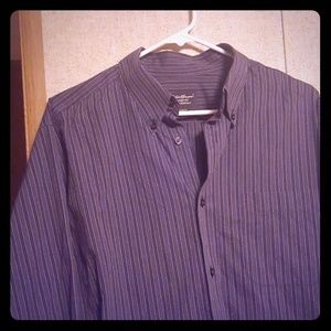Men's long sleeve shirt button